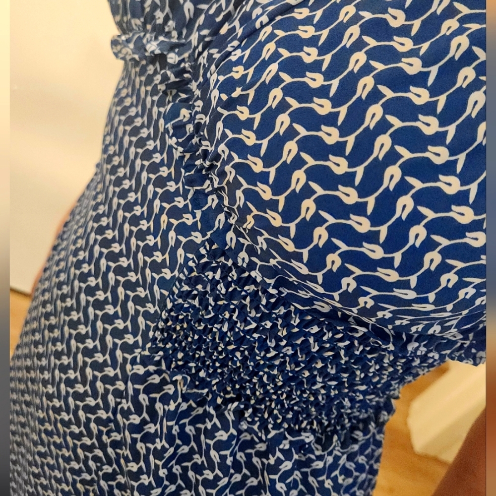 Max Studio Blue And White Pattern Flattering Dress - image 2